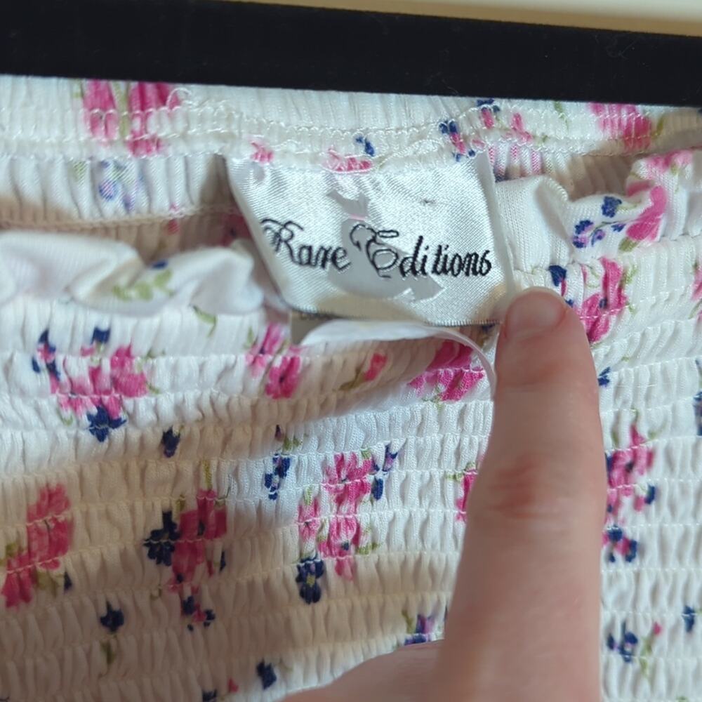 Rare Editions White Pink Floral Smocked Puff Sleeve Crop Top - Picture 2 of 5